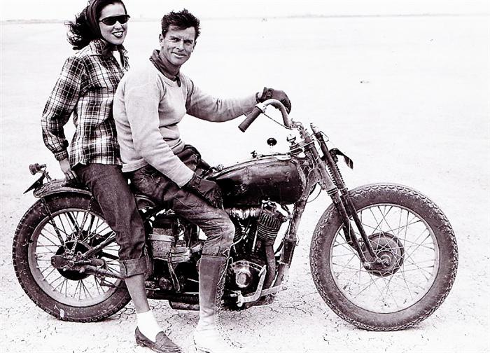 Photo courtesy of the Bob T. Collection