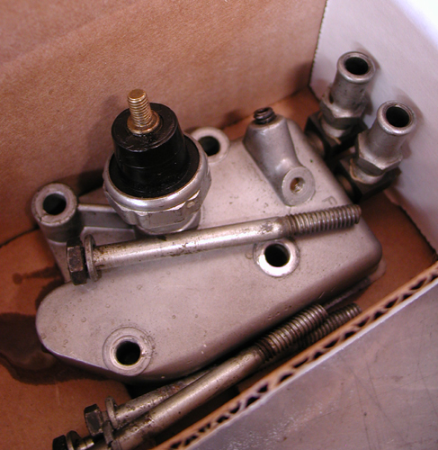 5 oil pump cover in box