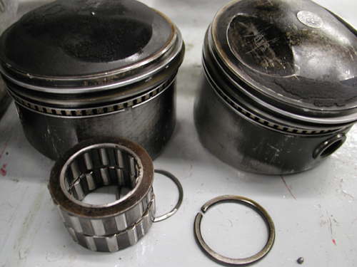 19 pinion bearing and pistons