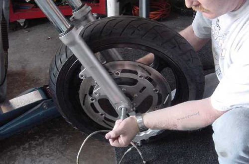installing_the_front_tire12