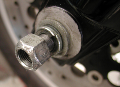 axle nut loose