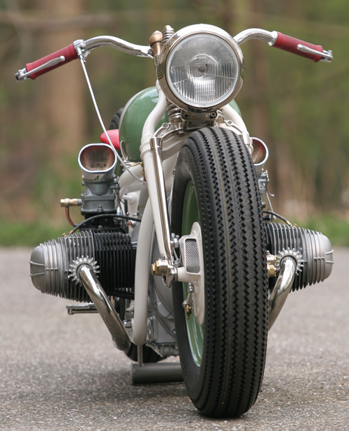 BMW203
