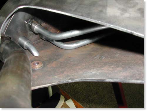 feed oil line from inside tank