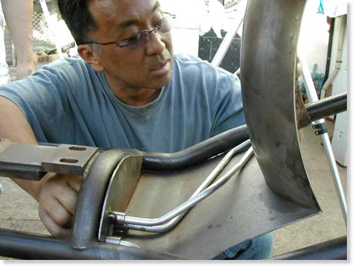 roger adj oil lines in tank