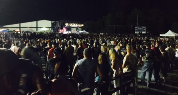 GBW_16_crowd